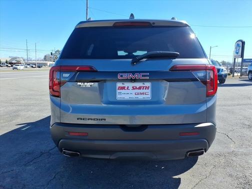 2022 GMC Acadia SLT