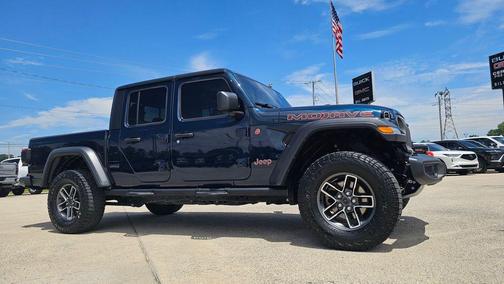 Fathom Blue Pearlcoat 2025 Jeep Gladiator Mojave