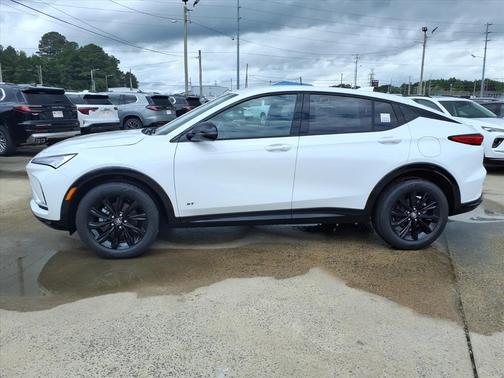 Summit White 2026 Buick Envista Sport Touring