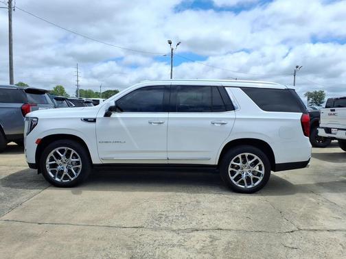 Summit White 2023 GMC Yukon Denali