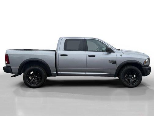 2024 RAM 1500 Classic Warlock Crew Cab 4x4 5'7' Box