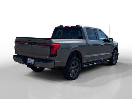2022 Ford F-150 Lightning LARIAT