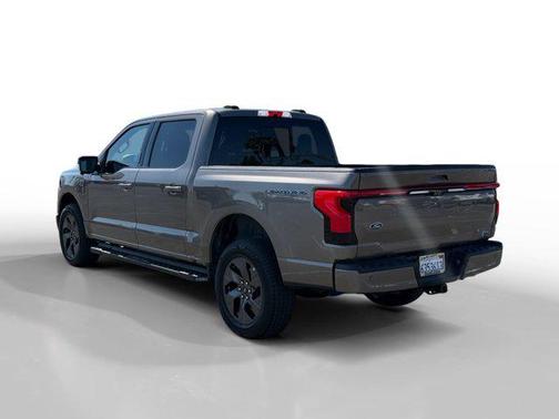 2022 Ford F-150 Lightning LARIAT