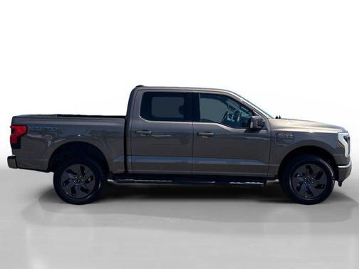 2022 Ford F-150 Lightning LARIAT
