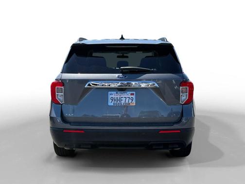 Carbonized Gray Metallic 2022 Ford Explorer XLT
