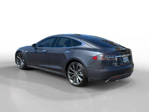 2015 Tesla Model S 85D