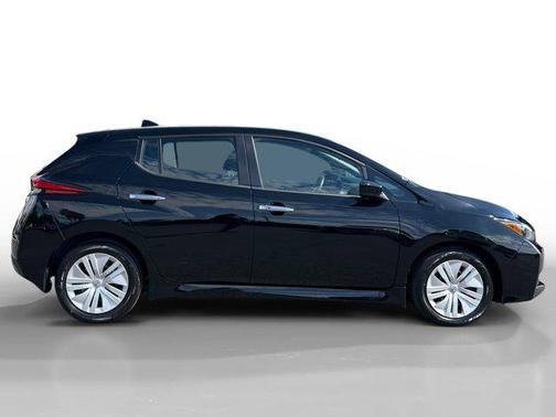 2023 Nissan Leaf S 40 kWh
