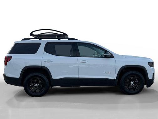 2022 GMC Acadia AWD AT4