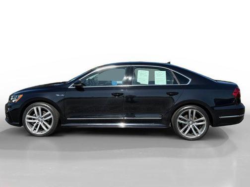 2017 Volkswagen Passat 1.8T R-Line w/Comfort