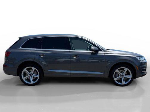 2019 Audi Q7 55 Prestige