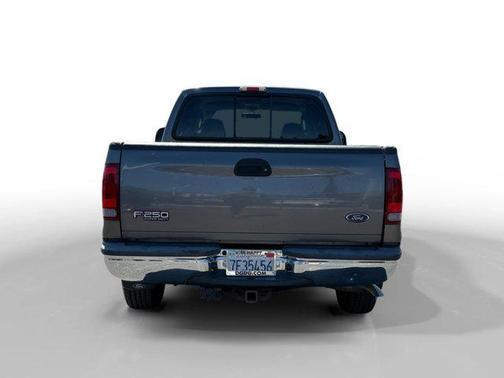 Silver Clearcoat Metallic 2003 Ford F-250 Lariat