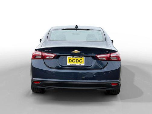 2022 Chevrolet Malibu FWD LT