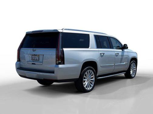 2016 Cadillac Escalade ESV Luxury