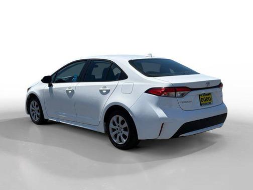 Super White 2021 Toyota Corolla LE