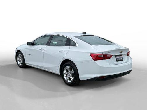 Summit White 2023 Chevrolet Malibu 1LS