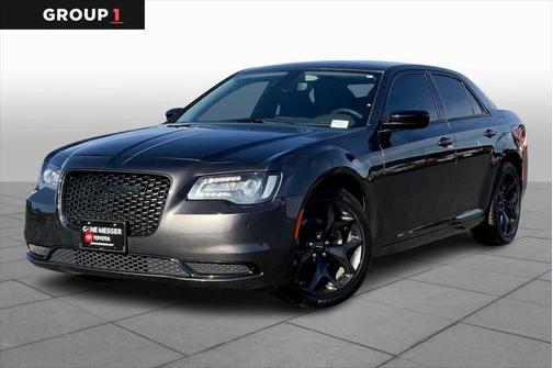 2023 Chrysler 300 Touring