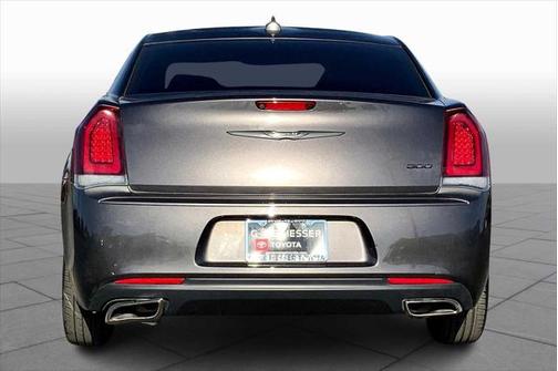2023 Chrysler 300 Touring