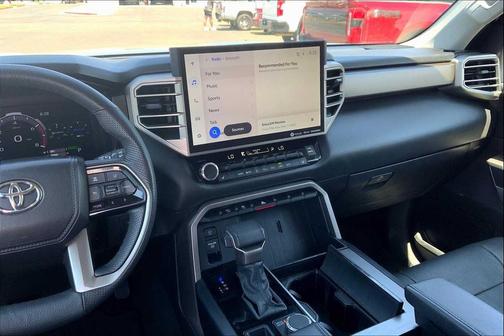 2024 Toyota Sequoia SR5