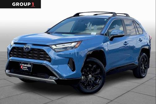 2024 Toyota RAV4 Hybrid SE