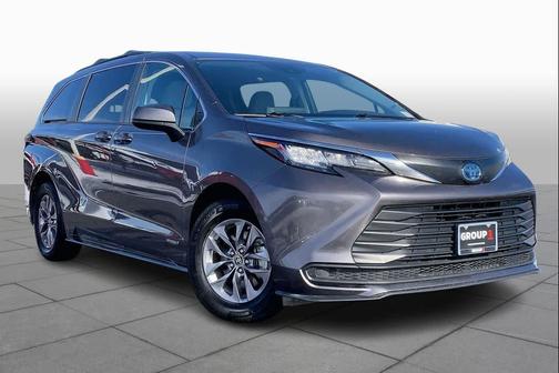 2021 Toyota Sienna LE