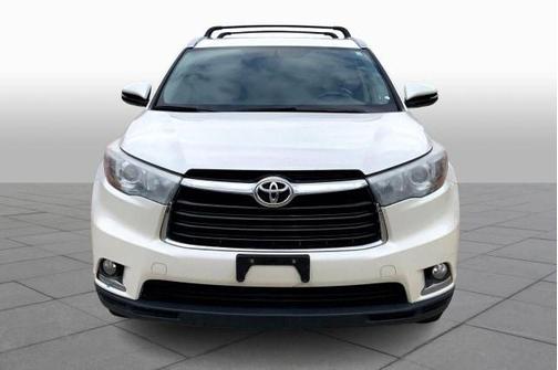 Photo 3 of 32 of 2016 Toyota Highlander Limited