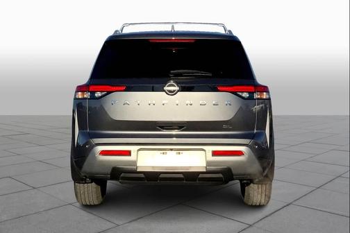 2024 Nissan Pathfinder SL FWD