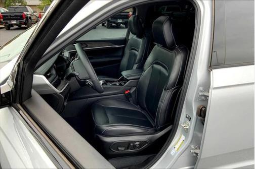 2023 Jeep Grand Cherokee Limited X