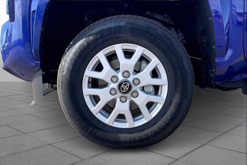 2025 Toyota Tacoma SR5