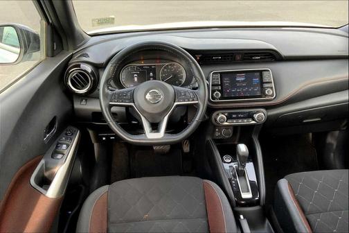 2019 Nissan Kicks SR