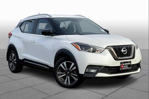 2019 Nissan Kicks SR