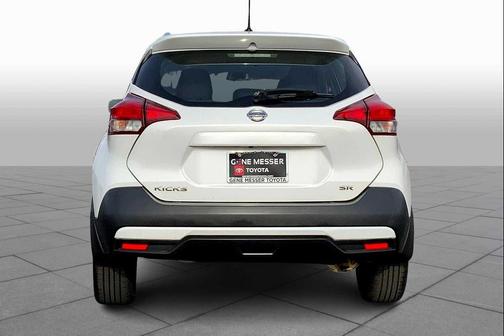 2019 Nissan Kicks SR