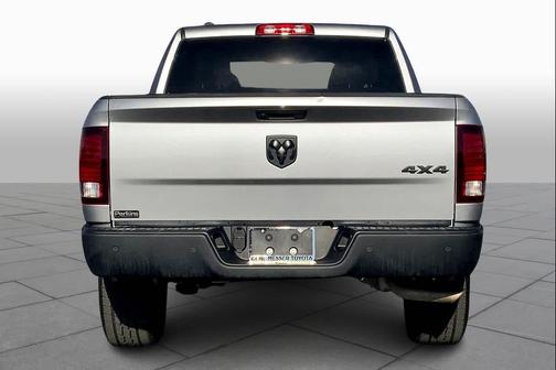 2024 RAM 1500 Classic Warlock Crew Cab 4x4 5'7' Box