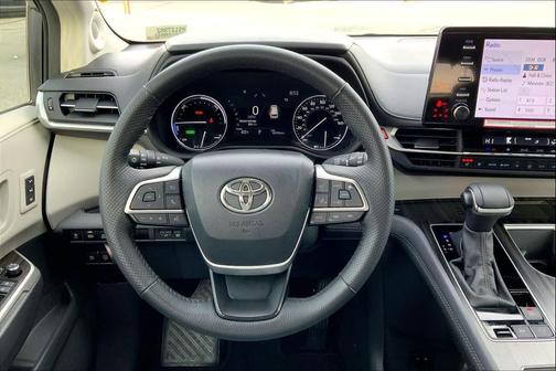 2024 Toyota Sienna Limited
