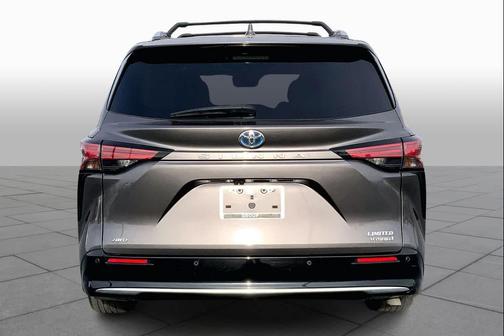 2024 Toyota Sienna Limited