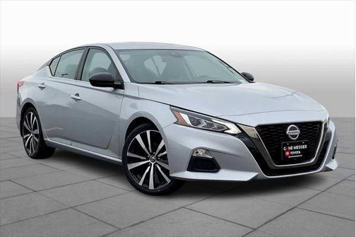 2021 Nissan Altima SR FWD