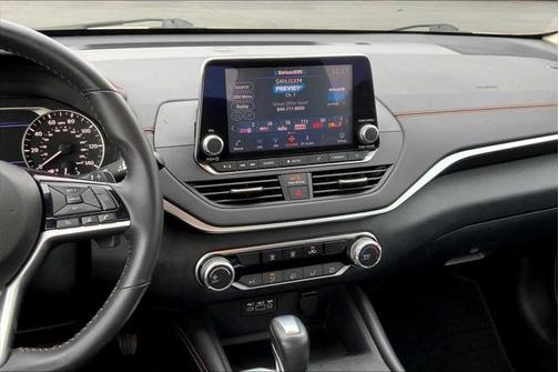 2021 Nissan Altima SR FWD