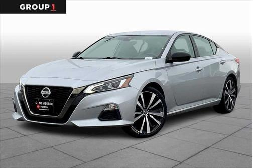 2021 Nissan Altima SR FWD