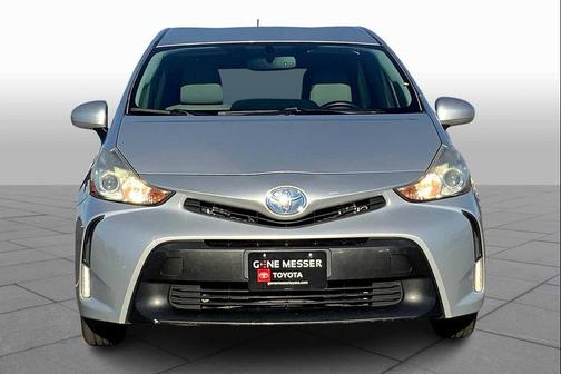 2015 Toyota Prius v Four