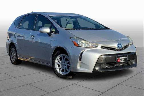2015 Toyota Prius v Four