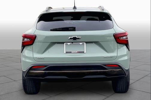 Cacti Green 2025 Chevrolet Trax FWD ACTIV