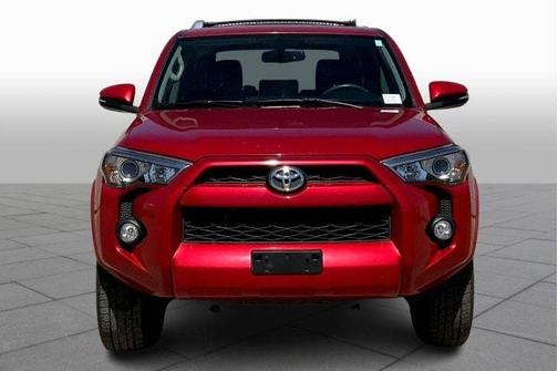 Photo 3 of 32 of 2018 Toyota 4Runner SR5 Premium