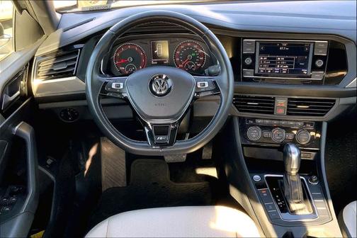 2020 Volkswagen Jetta 1.4T R-Line
