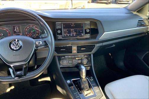 2020 Volkswagen Jetta 1.4T R-Line