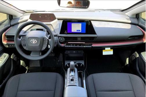 2025 Toyota Prius L