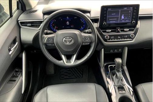2022 Toyota Corolla Cross XLE