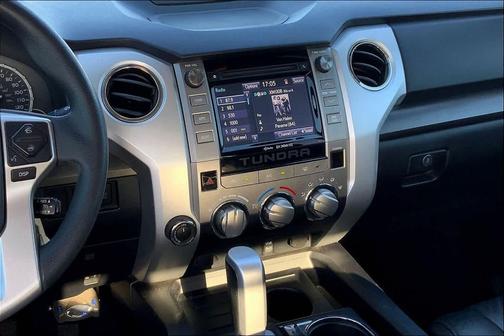 2014 Toyota Tundra SR5