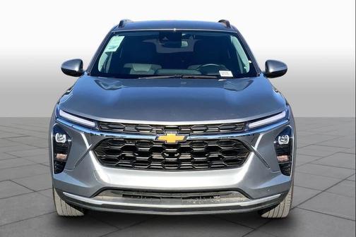 Sterling Gray Metallic 2025 Chevrolet Trax LT