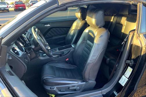 2014 Ford Mustang V6 Premium