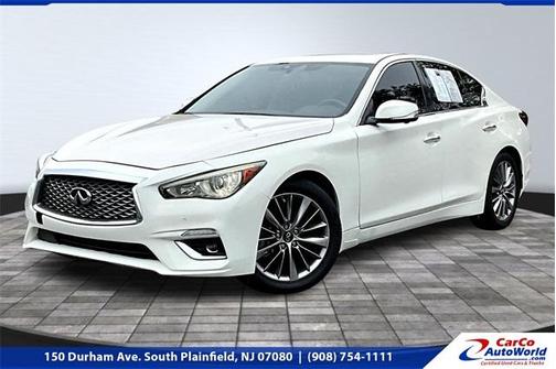 2022 INFINITI Q50 LUXE
