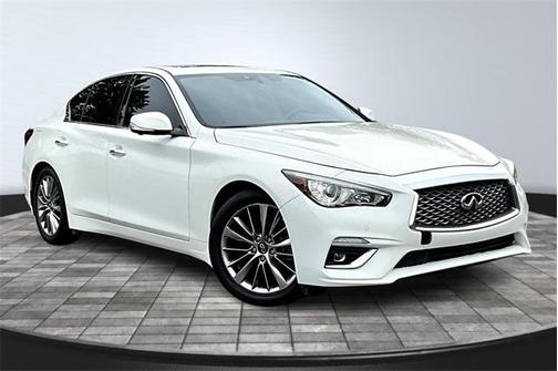 2022 INFINITI Q50 LUXE